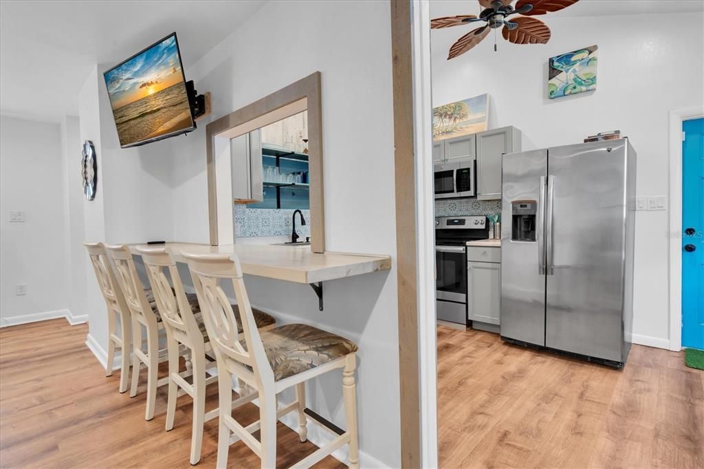 For Sale: $1,325,000 (6 beds, 5 baths, 3646 Square Feet)