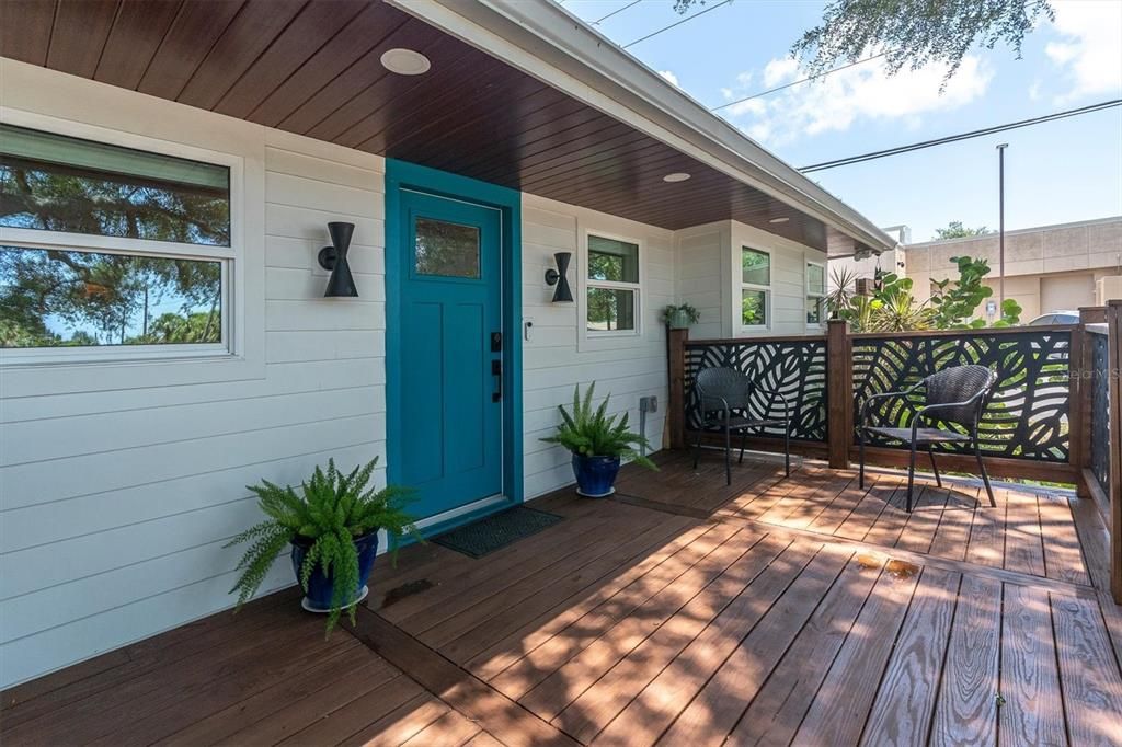 For Sale: $1,325,000 (6 beds, 5 baths, 3646 Square Feet)