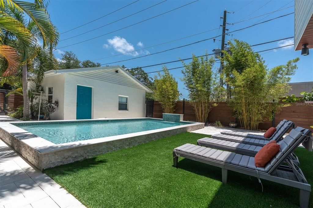 For Sale: $1,325,000 (6 beds, 5 baths, 3646 Square Feet)