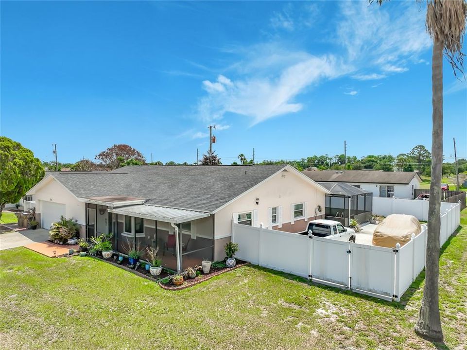 For Sale: $410,000 (3 beds, 2 baths, 1744 Square Feet)