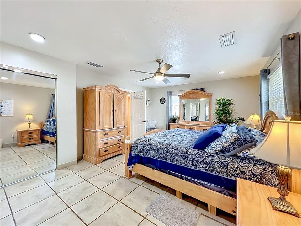 For Sale: $410,000 (3 beds, 2 baths, 1744 Square Feet)