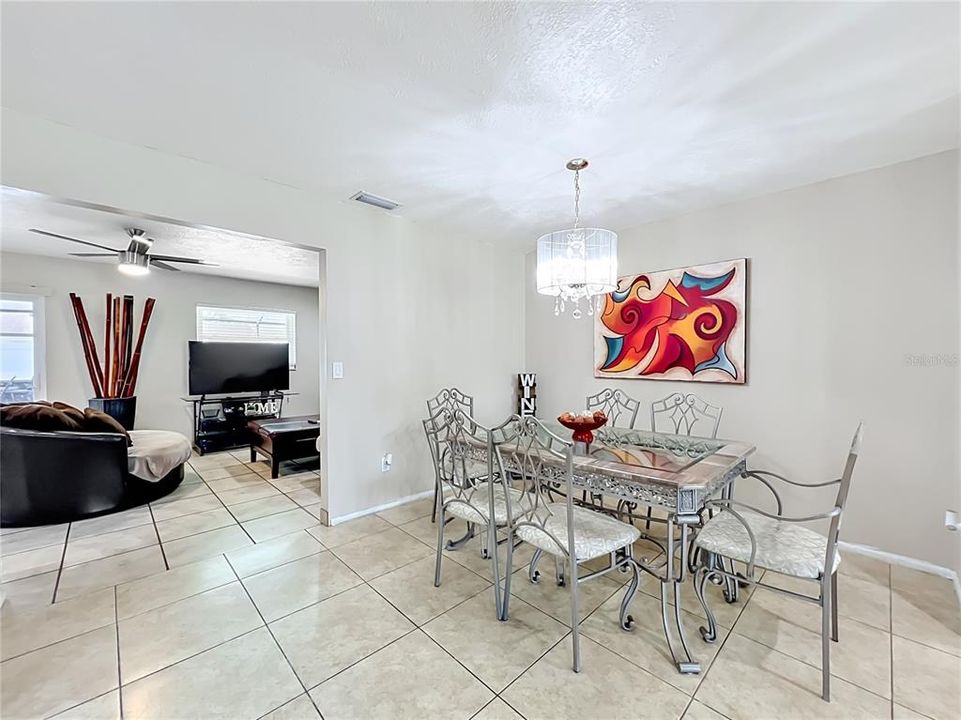 For Sale: $410,000 (3 beds, 2 baths, 1744 Square Feet)
