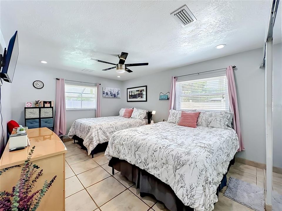 For Sale: $410,000 (3 beds, 2 baths, 1744 Square Feet)