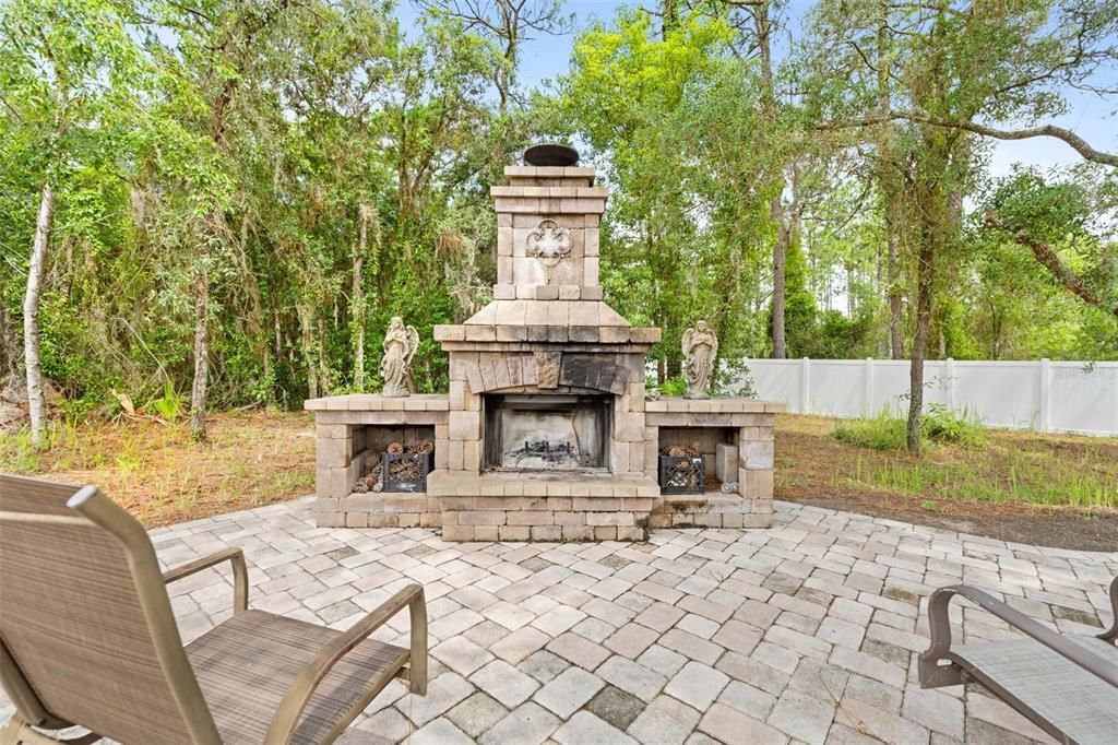 Active With Contract: $479,900 (3 beds, 3 baths, 2436 Square Feet)