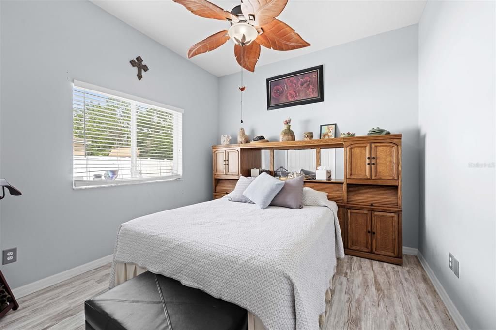 Active With Contract: $479,900 (3 beds, 3 baths, 2436 Square Feet)