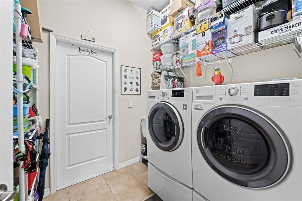 Active With Contract: $479,900 (3 beds, 3 baths, 2436 Square Feet)