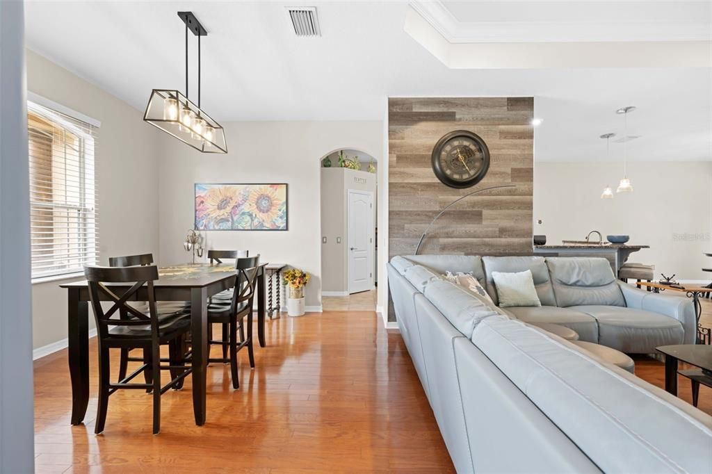 Active With Contract: $479,900 (3 beds, 3 baths, 2436 Square Feet)