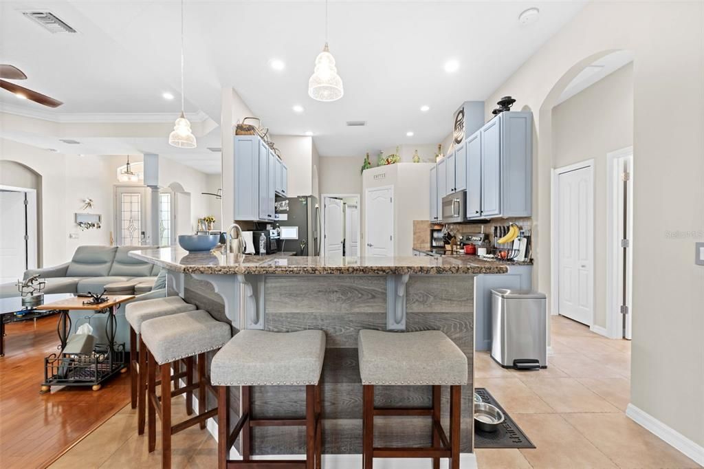 Active With Contract: $479,900 (3 beds, 3 baths, 2436 Square Feet)