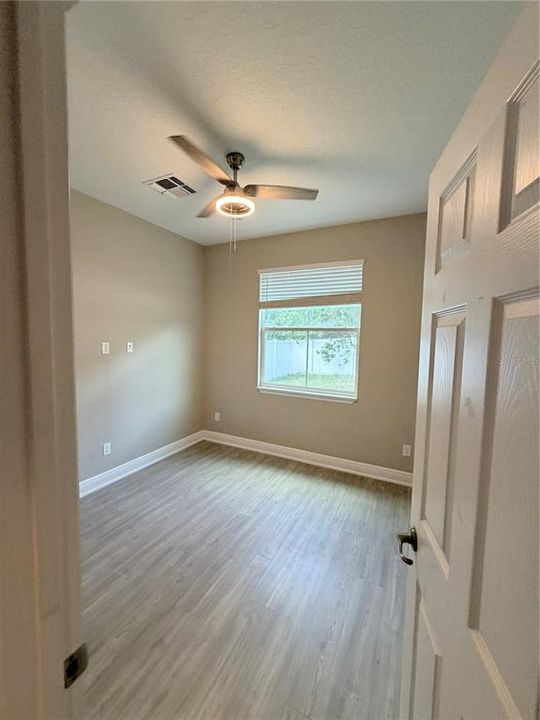 En Venta: $410,000 (3 camas, 3 baños, 1836 Pies cuadrados)
