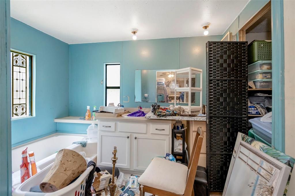 For Sale: $145,000 (3 beds, 2 baths, 1512 Square Feet)