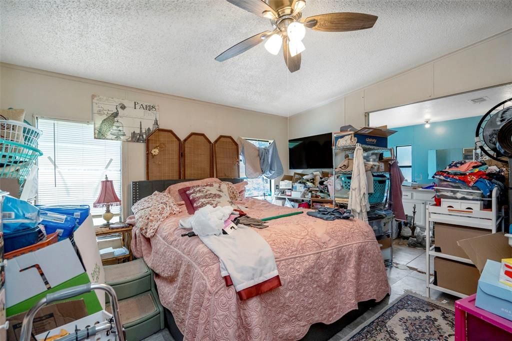 For Sale: $145,000 (3 beds, 2 baths, 1512 Square Feet)