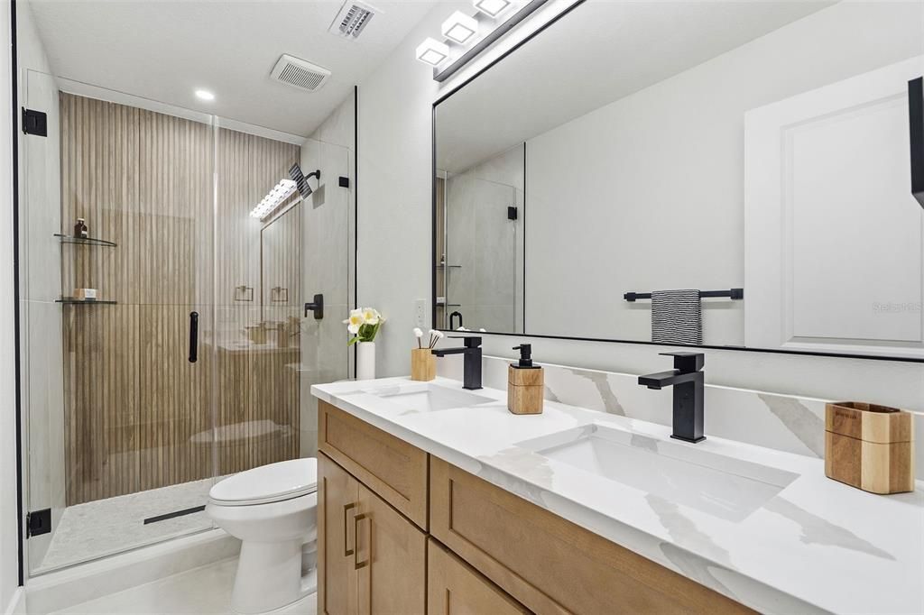 Active With Contract: $474,700 (3 beds, 3 baths, 1444 Square Feet)