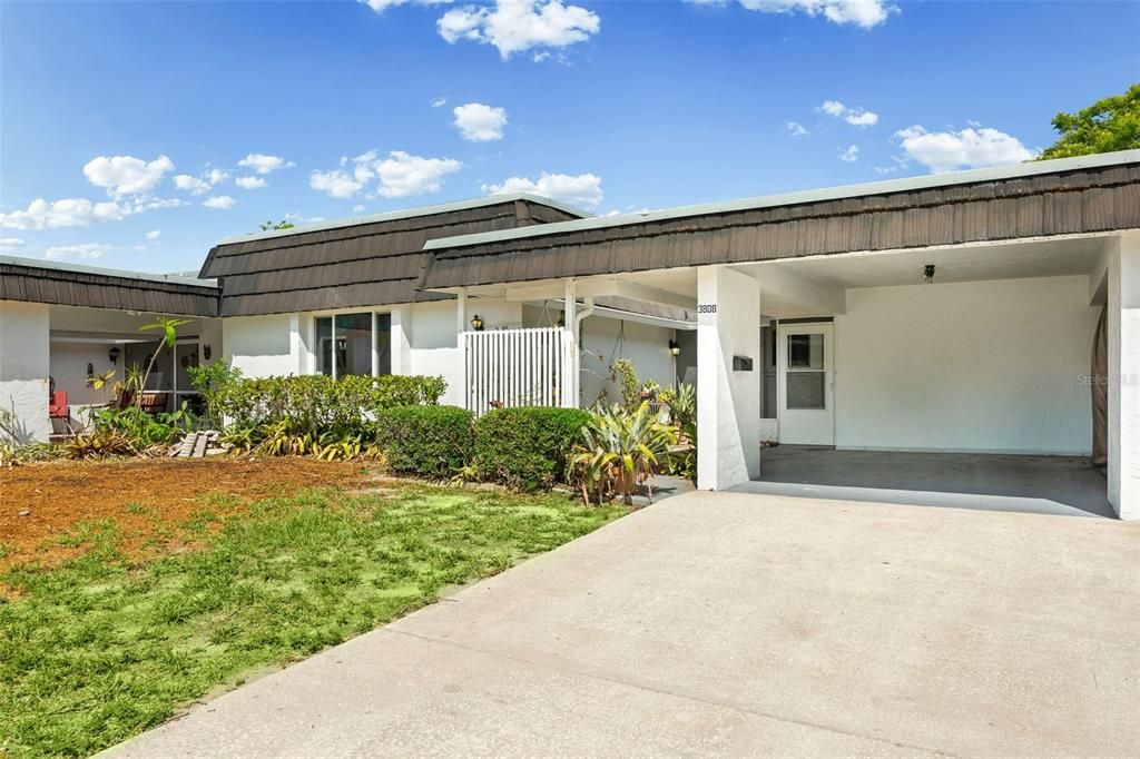 Active With Contract: $215,000 (2 beds, 2 baths, 1332 Square Feet)
