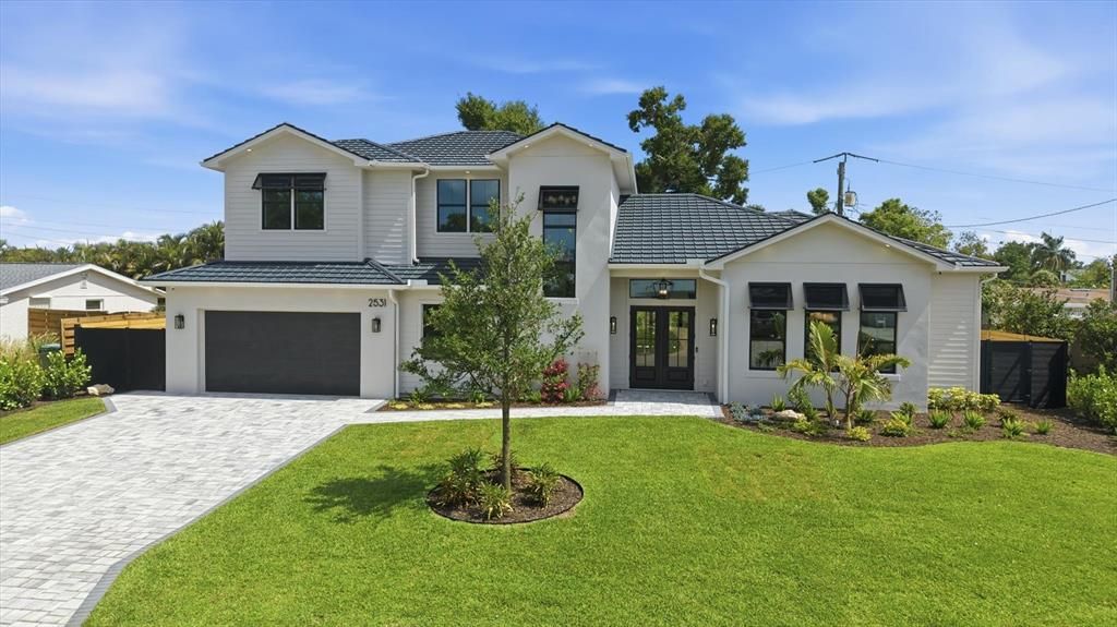 For Sale: $2,497,000 (5 beds, 5 baths, 3203 Square Feet)
