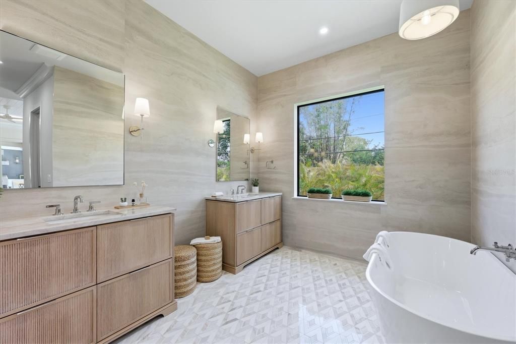 For Sale: $2,497,000 (5 beds, 5 baths, 3203 Square Feet)