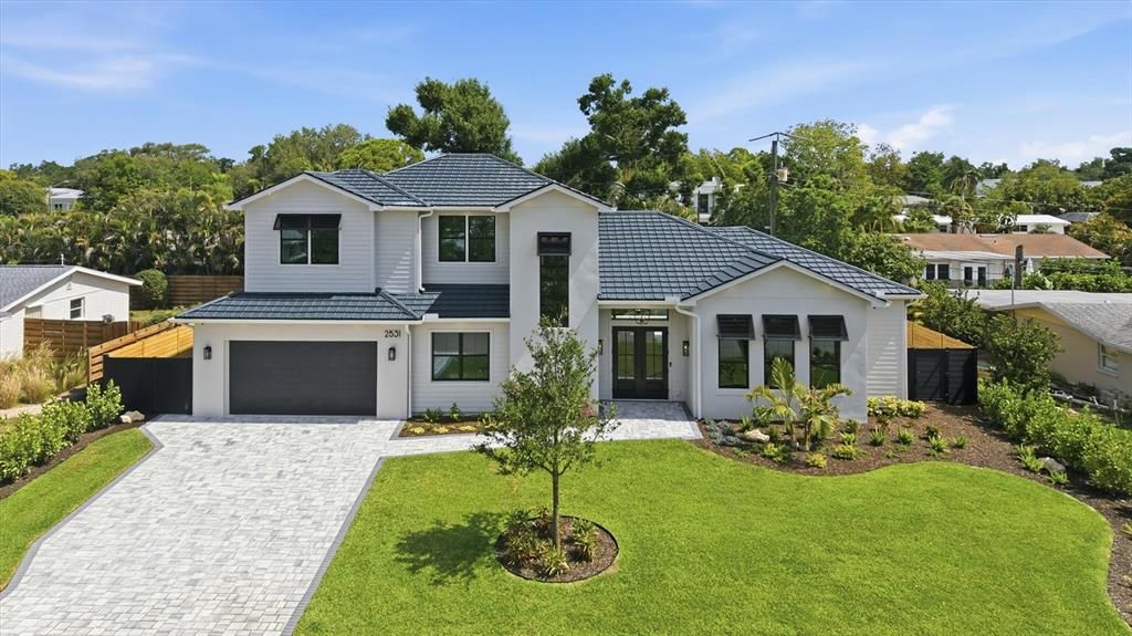 For Sale: $2,497,000 (5 beds, 5 baths, 3203 Square Feet)