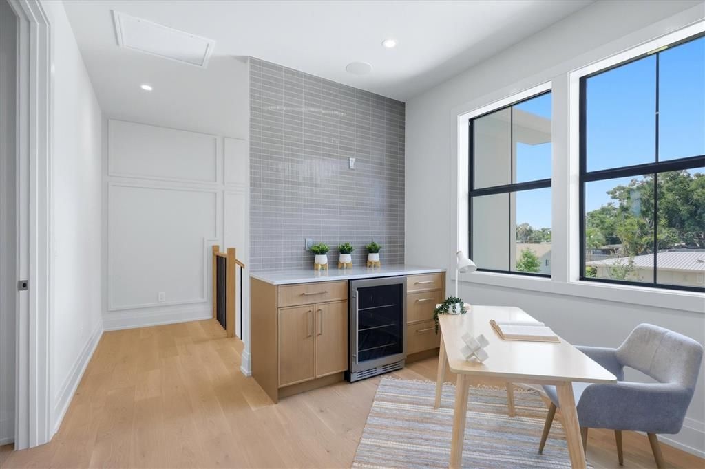 For Sale: $2,497,000 (5 beds, 5 baths, 3203 Square Feet)