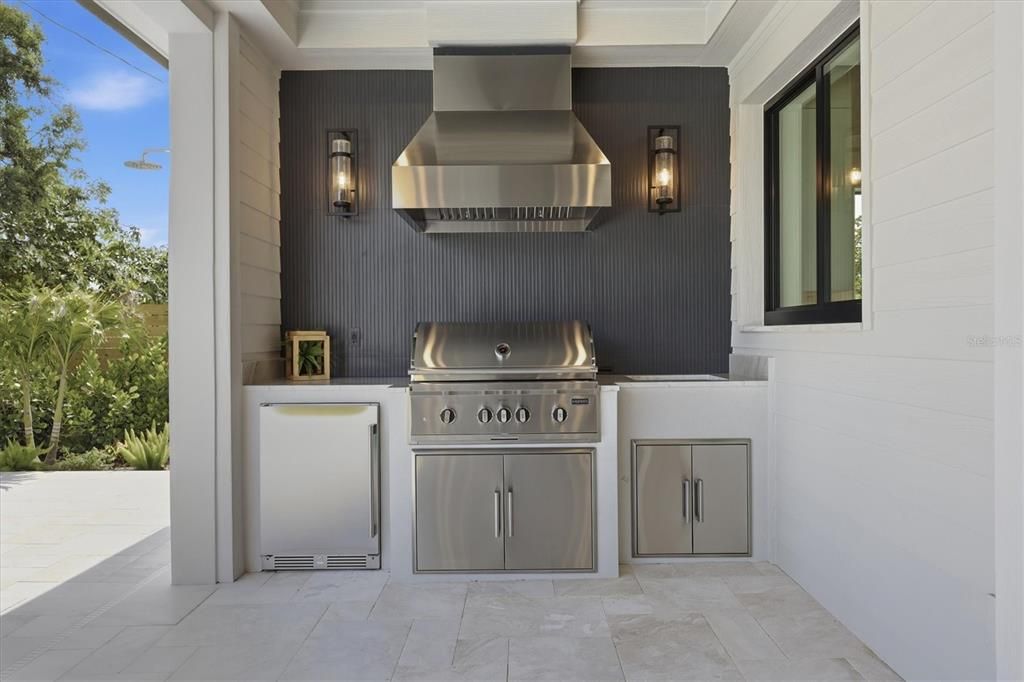 For Sale: $2,497,000 (5 beds, 5 baths, 3203 Square Feet)