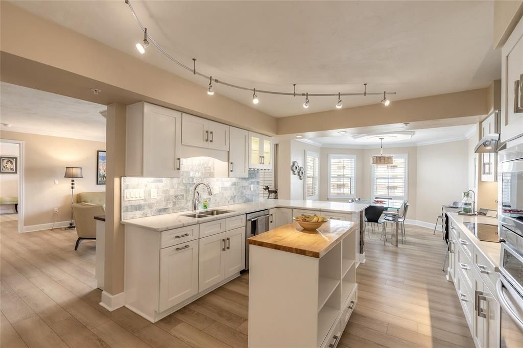 Activo con contrato: $449,900 (2 camas, 2 baños, 1745 Pies cuadrados)