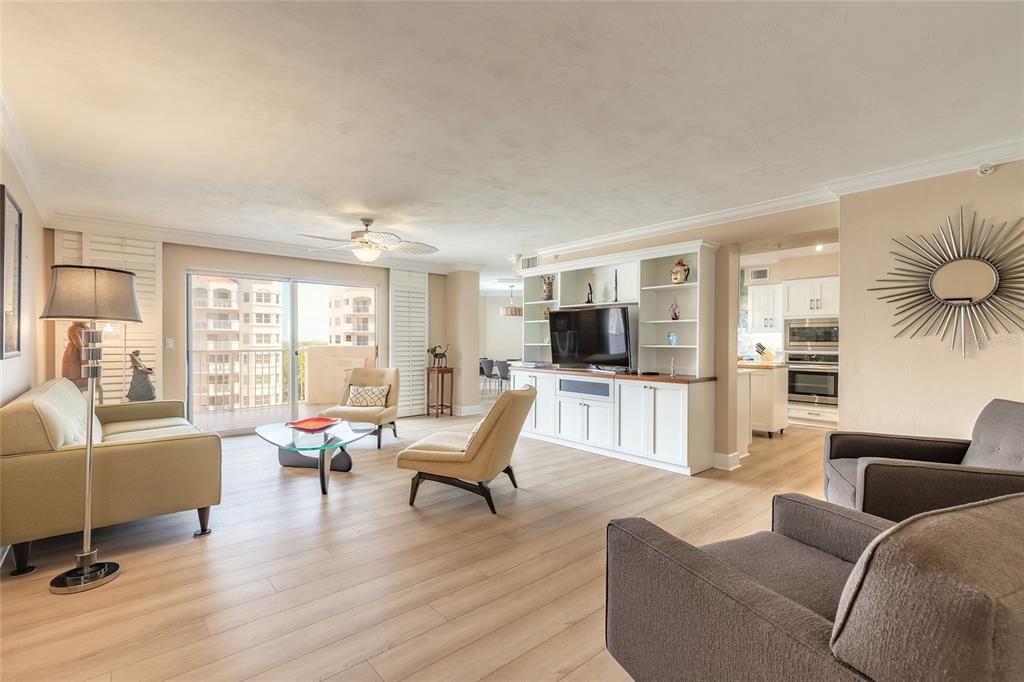 Activo con contrato: $449,900 (2 camas, 2 baños, 1745 Pies cuadrados)