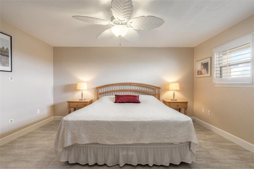 Activo con contrato: $449,900 (2 camas, 2 baños, 1745 Pies cuadrados)