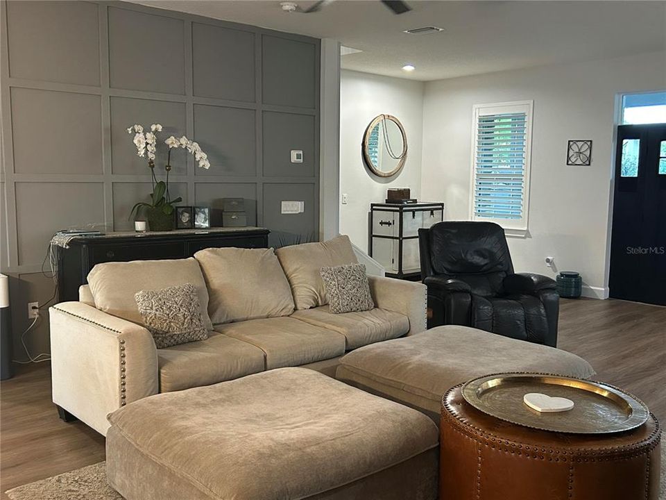 For Sale: $1,550,000 (5 beds, 3 baths, 3211 Square Feet)