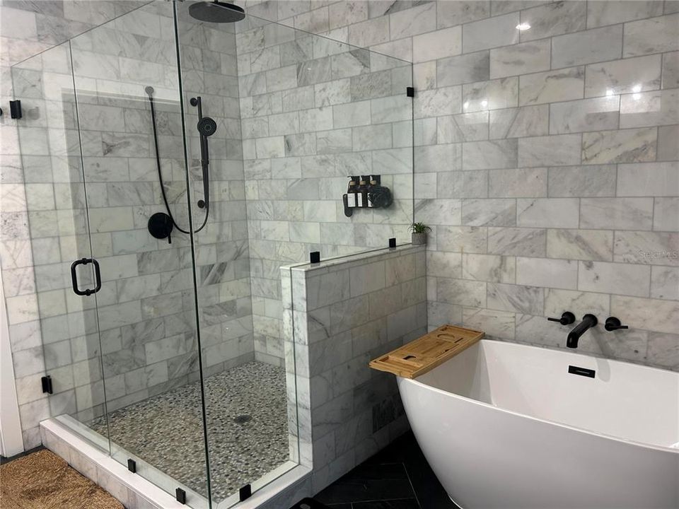For Sale: $1,550,000 (5 beds, 3 baths, 3211 Square Feet)