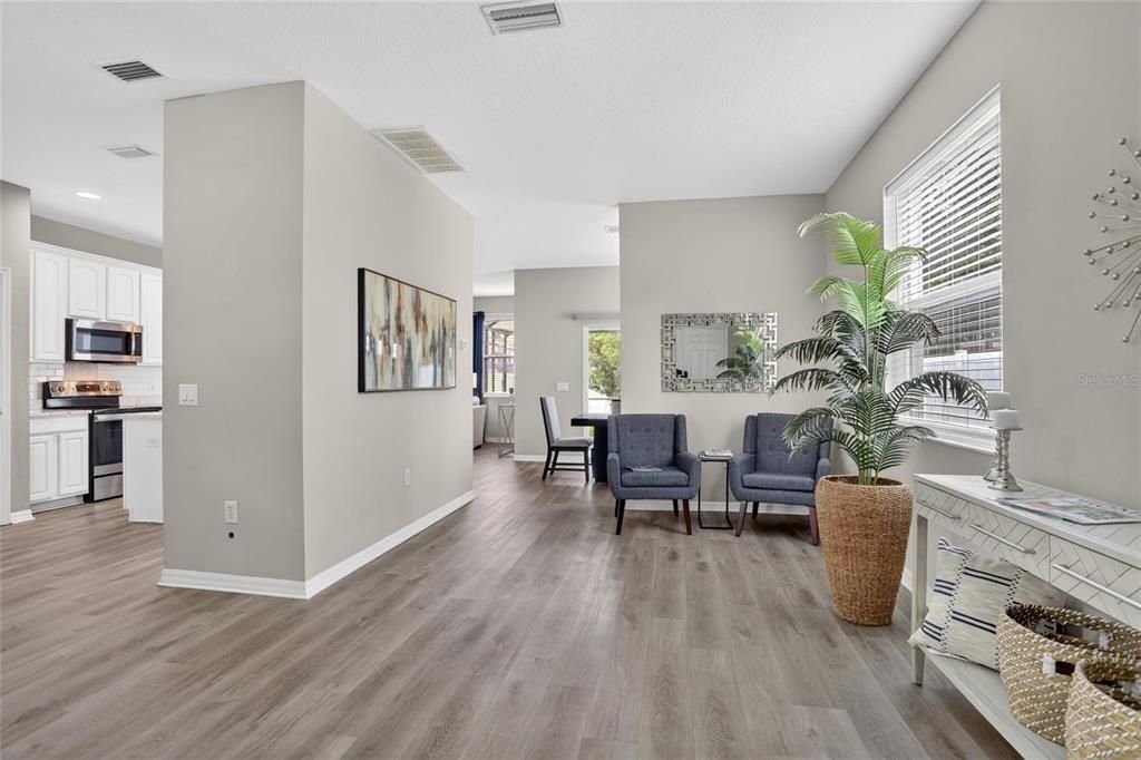 For Sale: $599,000 (5 beds, 3 baths, 2904 Square Feet)