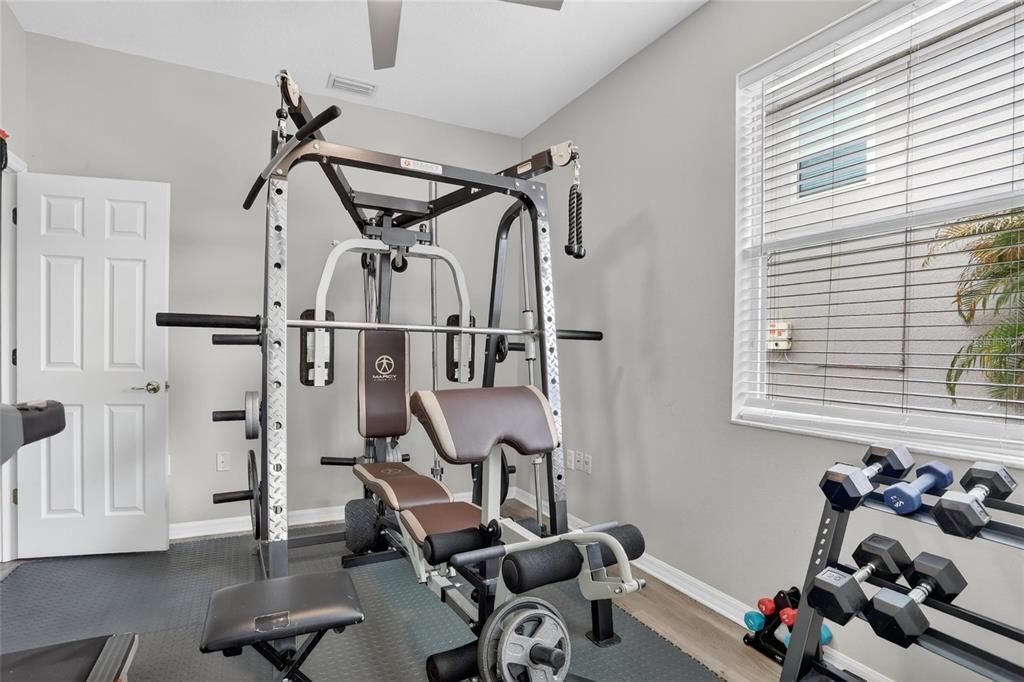 For Sale: $599,000 (5 beds, 3 baths, 2904 Square Feet)
