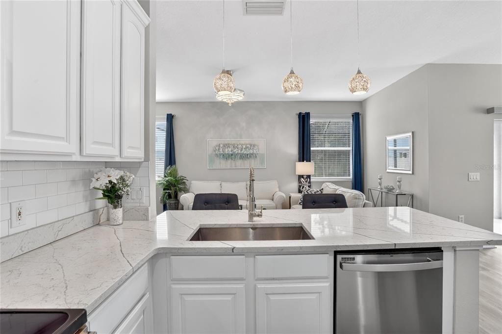 For Sale: $599,000 (5 beds, 3 baths, 2904 Square Feet)