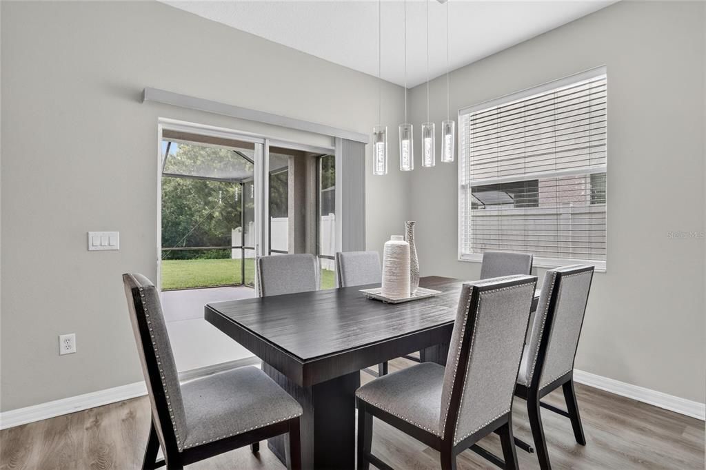 For Sale: $599,000 (5 beds, 3 baths, 2904 Square Feet)