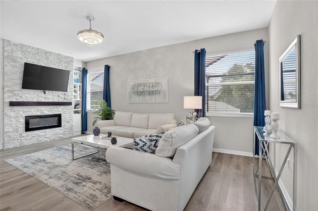 For Sale: $599,000 (5 beds, 3 baths, 2904 Square Feet)