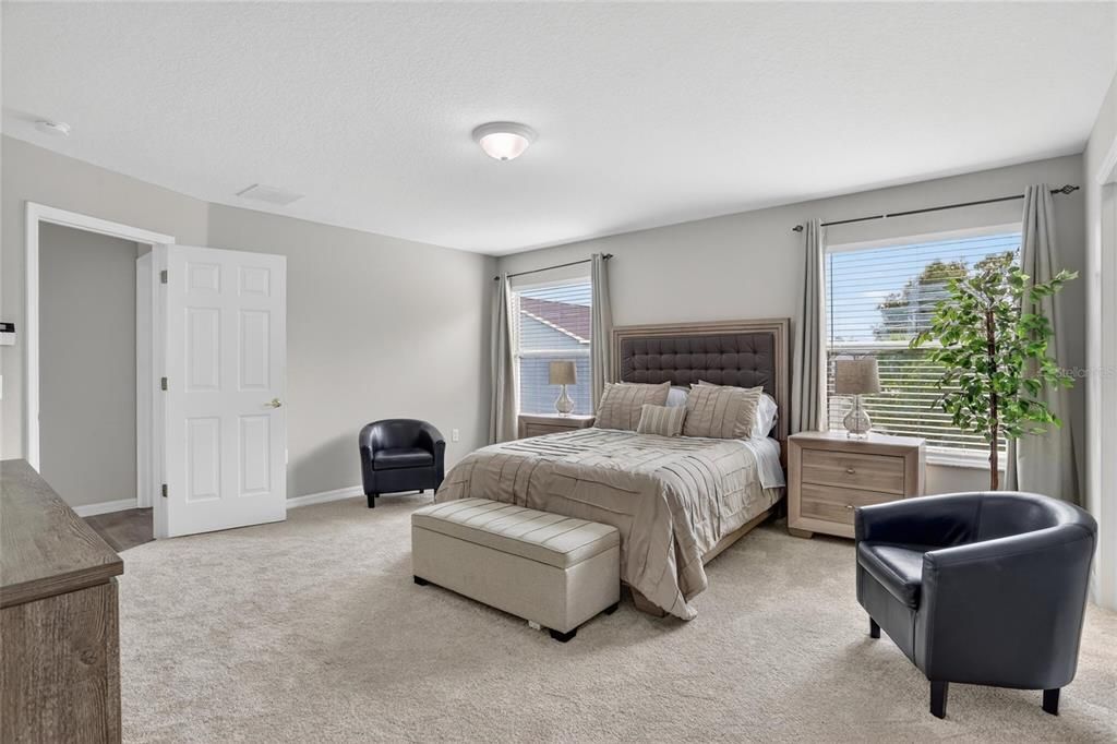 For Sale: $599,000 (5 beds, 3 baths, 2904 Square Feet)