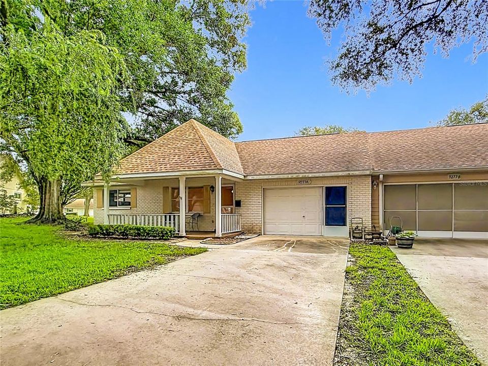 For Sale: $154,900 (2 beds, 2 baths, 1411 Square Feet)