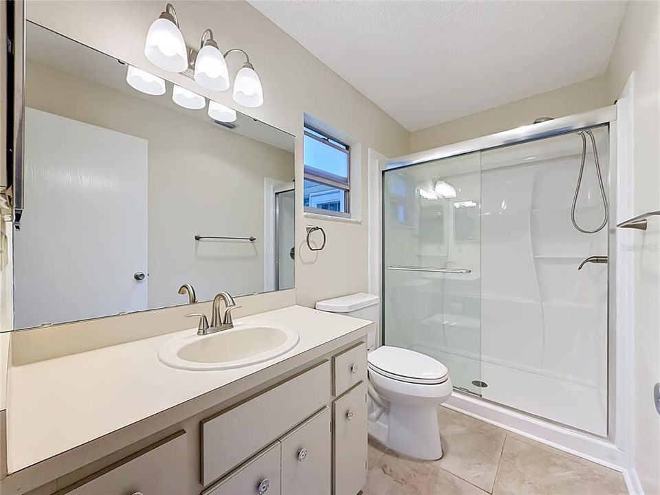 For Sale: $154,900 (2 beds, 2 baths, 1411 Square Feet)