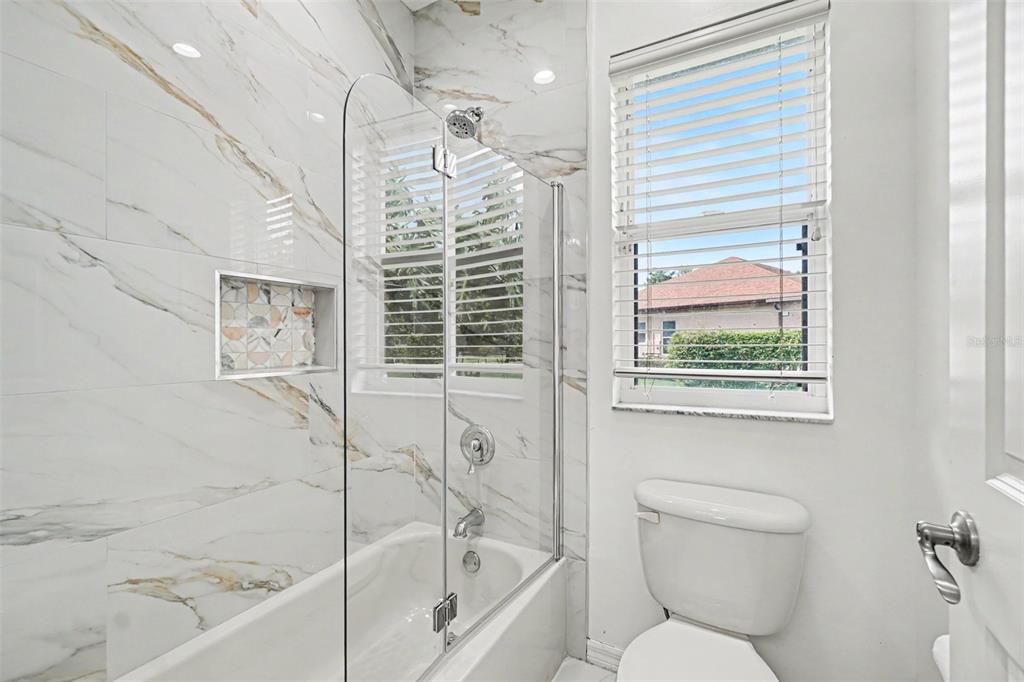 For Sale: $1,200,000 (4 beds, 3 baths, 3712 Square Feet)