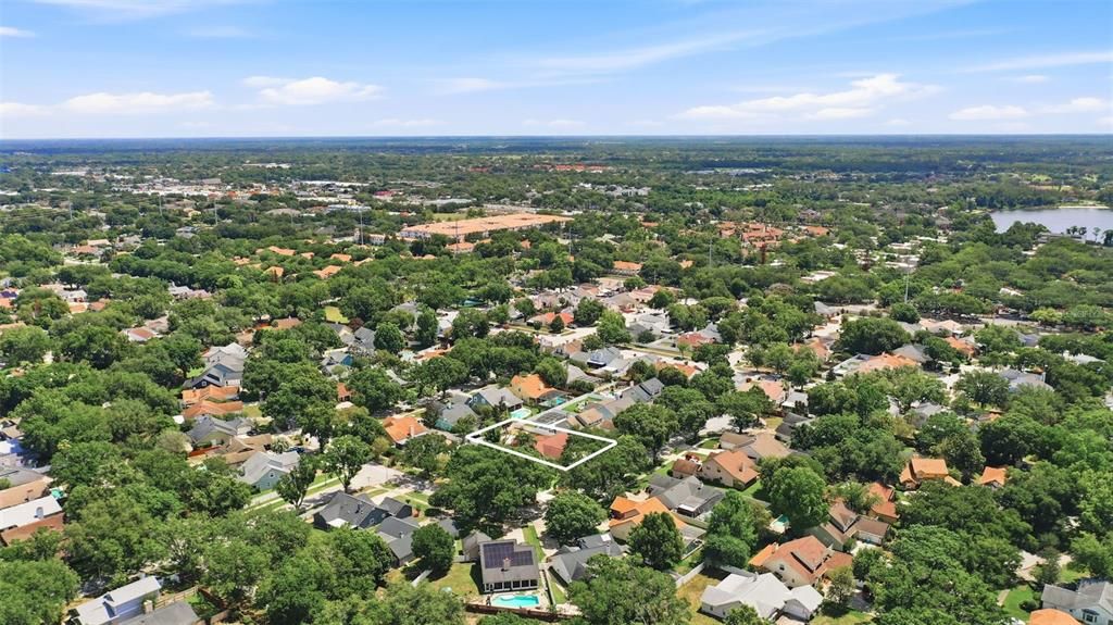 Activo con contrato: $524,900 (4 camas, 2 baños, 2353 Pies cuadrados)