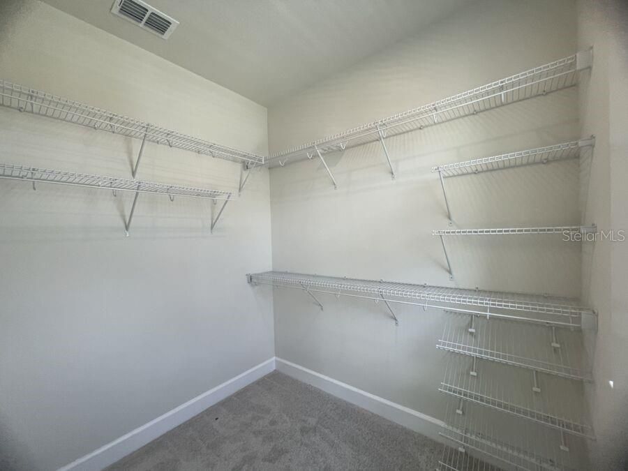 En Renta: $3,250 (3 camas, 2 baños, 1850 Pies cuadrados)
