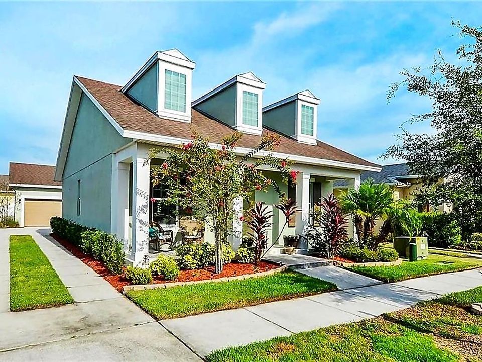 For Sale: $359,000 (3 beds, 2 baths, 1702 Square Feet)
