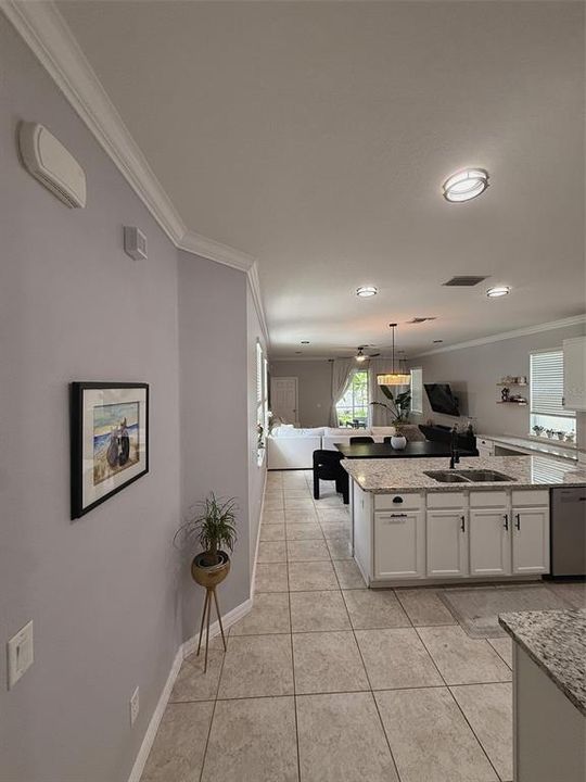 For Sale: $359,000 (3 beds, 2 baths, 1702 Square Feet)
