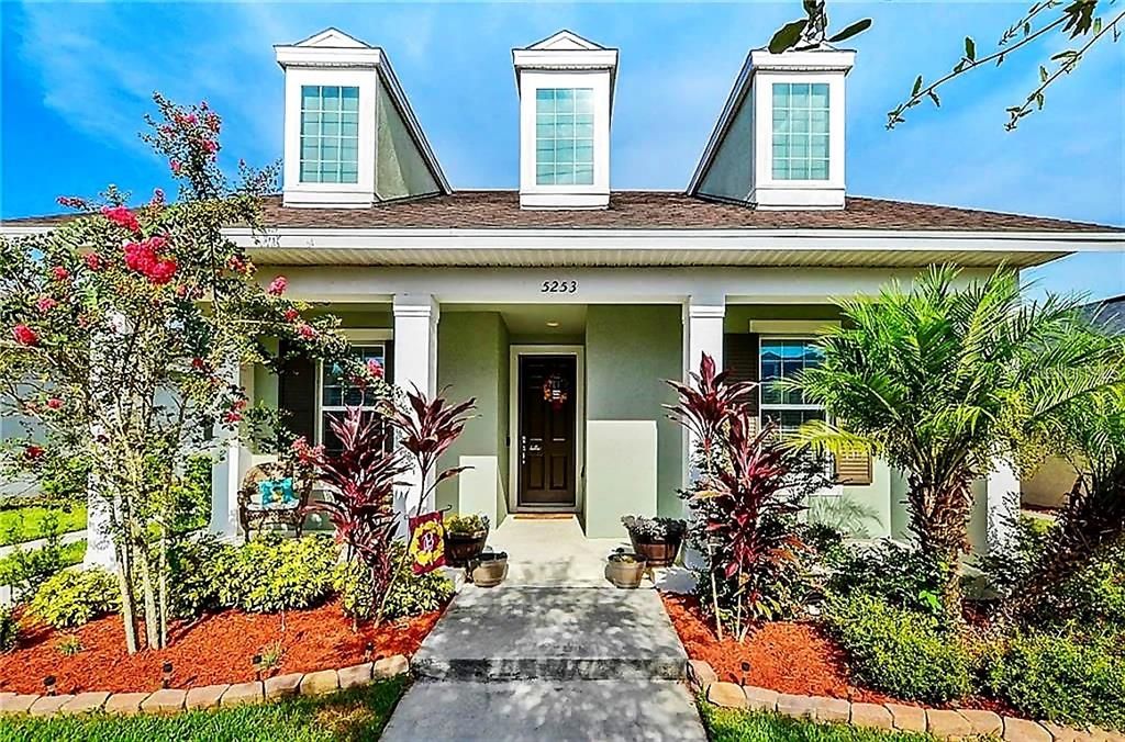For Sale: $359,000 (3 beds, 2 baths, 1702 Square Feet)