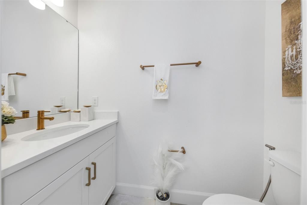 For Sale: $1,750,000 (6 beds, 4 baths, 5284 Square Feet)