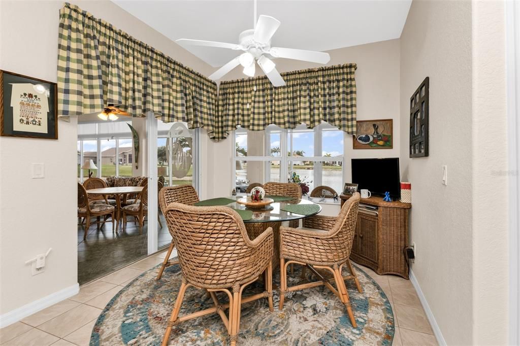 For Sale: $369,000 (3 beds, 2 baths, 1672 Square Feet)