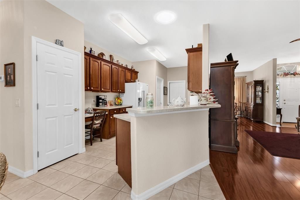 For Sale: $369,000 (3 beds, 2 baths, 1672 Square Feet)