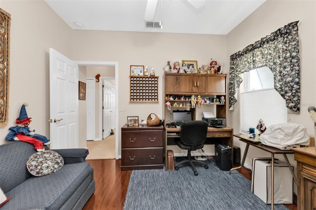 For Sale: $369,000 (3 beds, 2 baths, 1672 Square Feet)