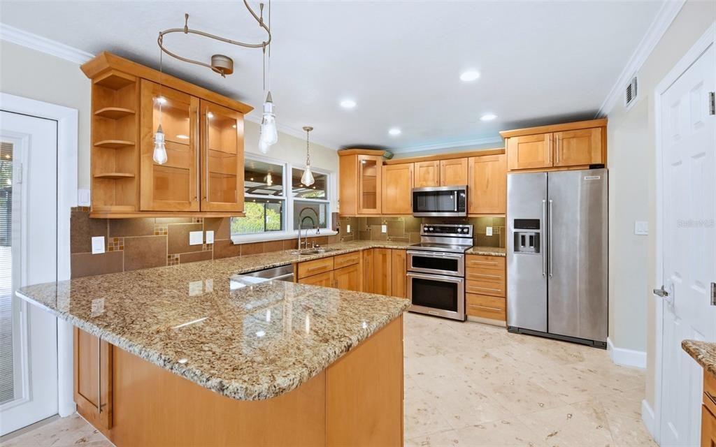 For Sale: $599,000 (4 beds, 2 baths, 1952 Square Feet)