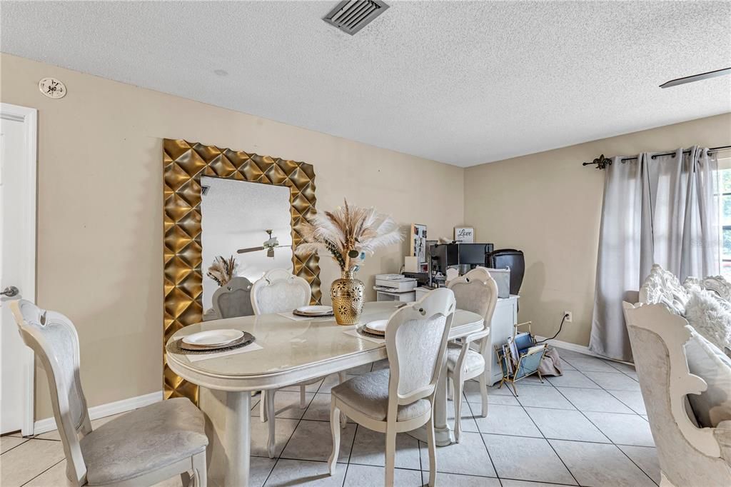 For Sale: $264,900 (2 beds, 2 baths, 1354 Square Feet)