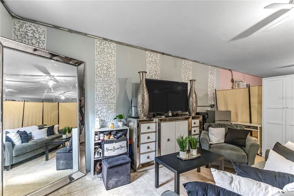 For Sale: $264,900 (2 beds, 2 baths, 1354 Square Feet)