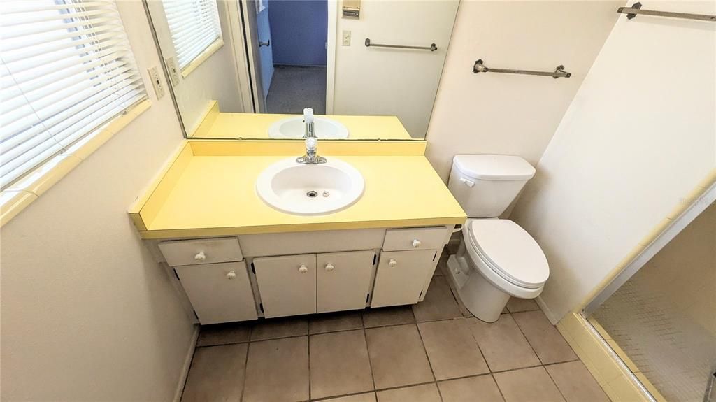 В аренду: $2,400 (3 спален, 2 ванн, 1371 Квадратных фут)