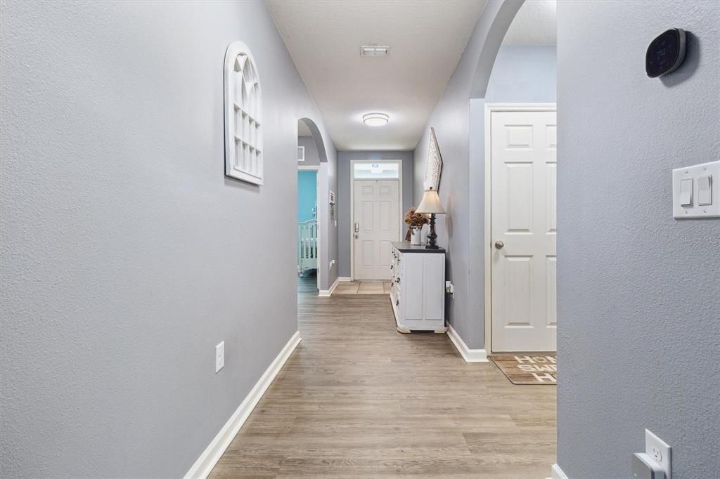 For Sale: $295,000 (3 beds, 2 baths, 1676 Square Feet)